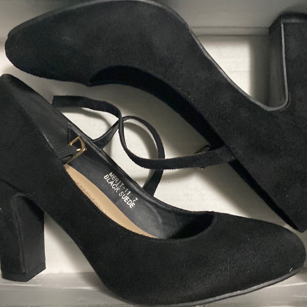 Anna heal, size 7 women’s, black